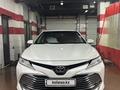 Toyota Camry 2018 годаүшін14 800 000 тг. в Астана – фото 2