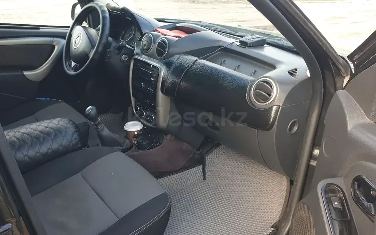 Renault Duster 2014 годаүшін4 500 000 тг. в Уральск