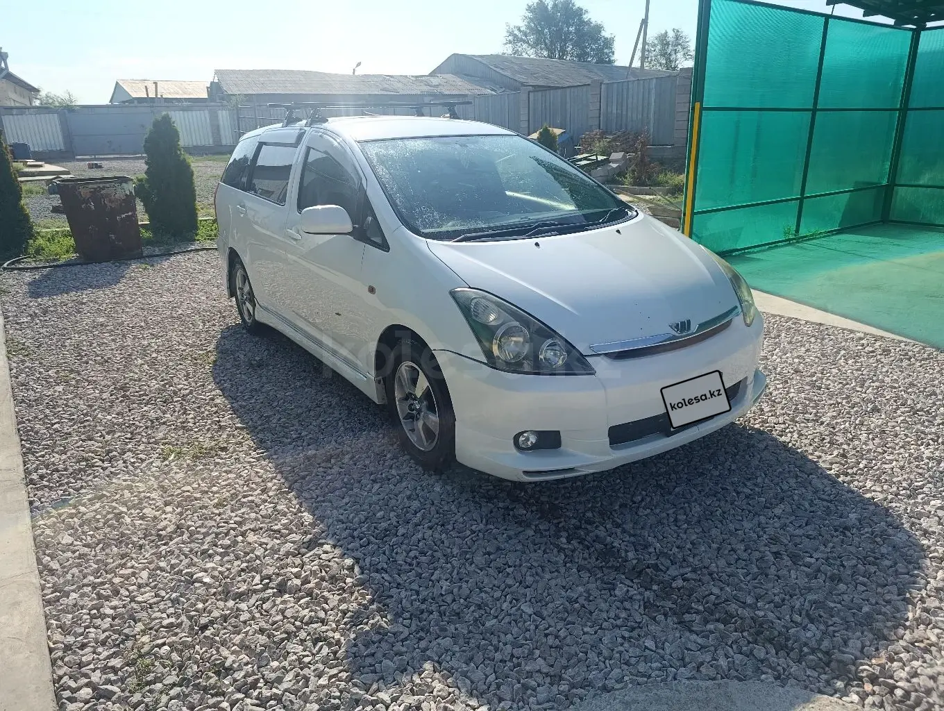 Toyota Wish, 2005