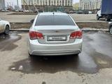 Chevrolet Cruze 2012 года за 3 400 000 тг. в Астана – фото 2