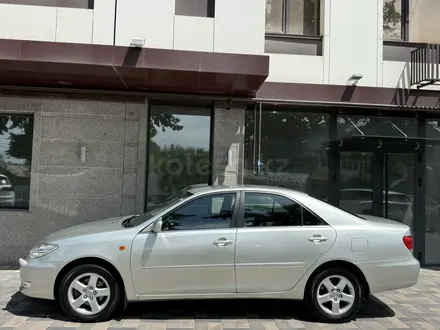 Toyota Camry 2002 года за 5 650 000 тг. в Шымкент – фото 2