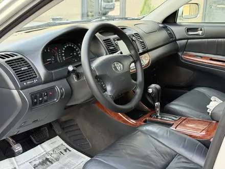 Toyota Camry 2002 года за 5 650 000 тг. в Шымкент – фото 9