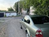 Volkswagen Passat 2002 годаүшін2 200 000 тг. в Караганда – фото 2