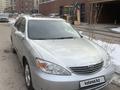 Toyota Camry 2004 годаүшін4 800 000 тг. в Астана – фото 2