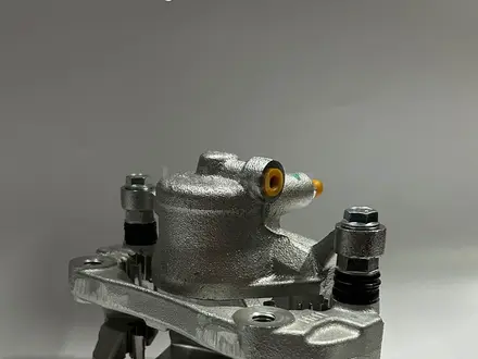 Суппорт передний CHEVROLET COBALT за 100 тг. в Актобе