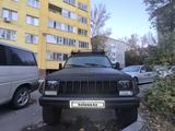 Jeep Cherokee 1993 года за 3 500 000 тг. в Павлодар – фото 2