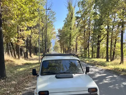 ВАЗ (Lada) Lada 2121 1998 года за 1 100 000 тг. в Алматы – фото 5