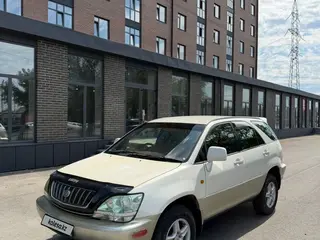 Toyota Harrier, 1998