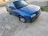 Volkswagen Golf 1994 годаүшін2 100 000 тг. в Туркестан