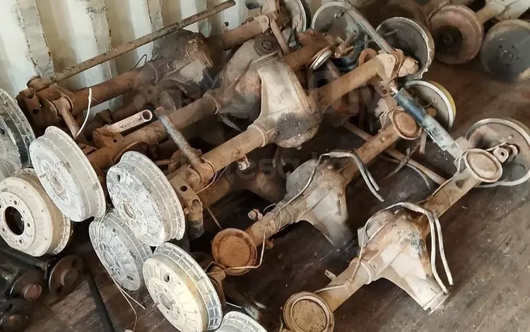Задний мост в сборе на ниву за 100 000 тг. в Алматы