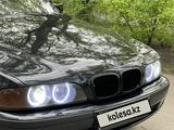 BMW 528 1997 года за 2 950 000 тг. в Караганда – фото 4