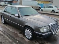 Mercedes-Benz E 220 1993 годаүшін1 900 000 тг. в Алматы