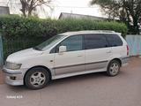 Mitsubishi Chariot 1999 годаfor2 300 000 тг. в Сарышаган