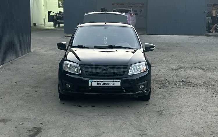 ВАЗ (Lada) Granta 2190 2014 годаүшін2 500 000 тг. в Костанай