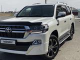 Toyota Land Cruiser 2021 года за 41 500 000 тг. в Атырау – фото 2