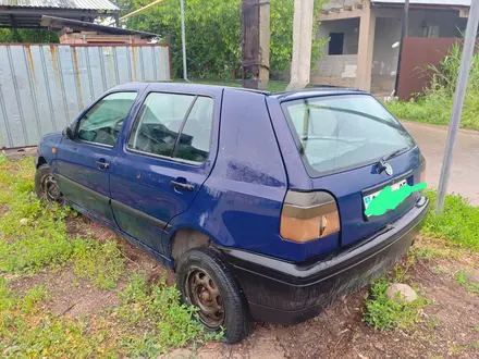 Volkswagen Golf 1994 года за 600 000 тг. в Алматы – фото 3