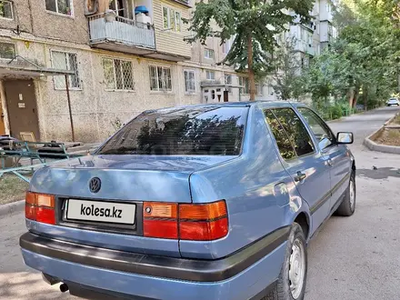 Volkswagen Vento 1993 года за 1 300 000 тг. в Тараз – фото 4