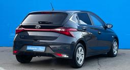 Hyundai i20 2023 года за 7 590 000 тг. в Алматы – фото 4