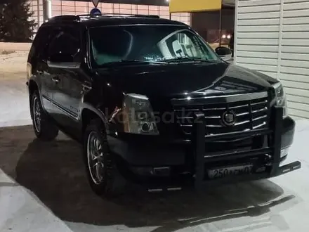 Cadillac Escalade 2012 года за 16 000 000 тг. в Уральск – фото 2