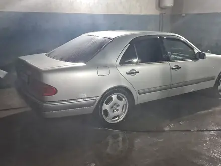 Mercedes-Benz E 280 1997 года за 2 900 000 тг. в Шымкент – фото 5