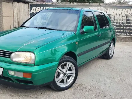 Volkswagen Golf 1996 года за 2 400 000 тг. в Тараз