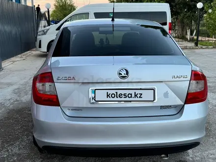 Skoda Rapid 2014 года за 5 500 000 тг. в Уральск – фото 4