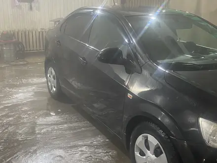 Chevrolet Aveo 2013 года за 2 500 000 тг. в Атырау – фото 3