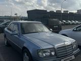 Mercedes-Benz E 280 1993 годаүшін1 900 000 тг. в Караганда