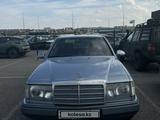 Mercedes-Benz E 280 1993 годаfor1 900 000 тг. в Караганда