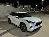 Toyota Highlander 2022 года за 24 000 000 тг. в Шымкент – фото 3
