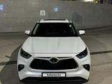Toyota Highlander 2022 года за 24 000 000 тг. в Шымкент – фото 2