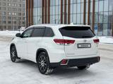 Toyota Highlander 2019 годаүшін19 900 000 тг. в Астана – фото 5