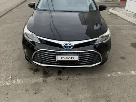 Toyota Avalon 2016 года за 6 200 000 тг. в Атырау – фото 2