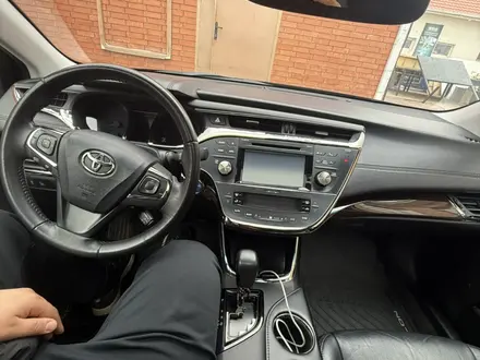 Toyota Avalon 2016 года за 6 200 000 тг. в Атырау – фото 9