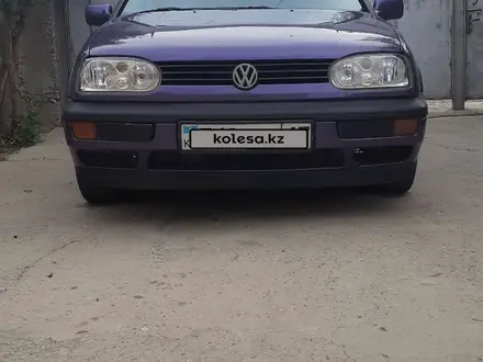 Volkswagen Golf 1993 года за 1 450 000 тг. в Шымкент