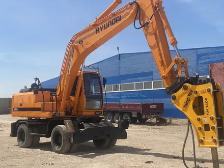 Hyundai  2000w7 2004 года за 21 000 000 тг. в Астана – фото 4