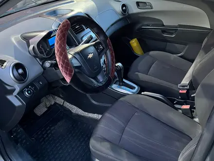 Chevrolet Aveo 2013 года за 3 500 000 тг. в Актобе – фото 9