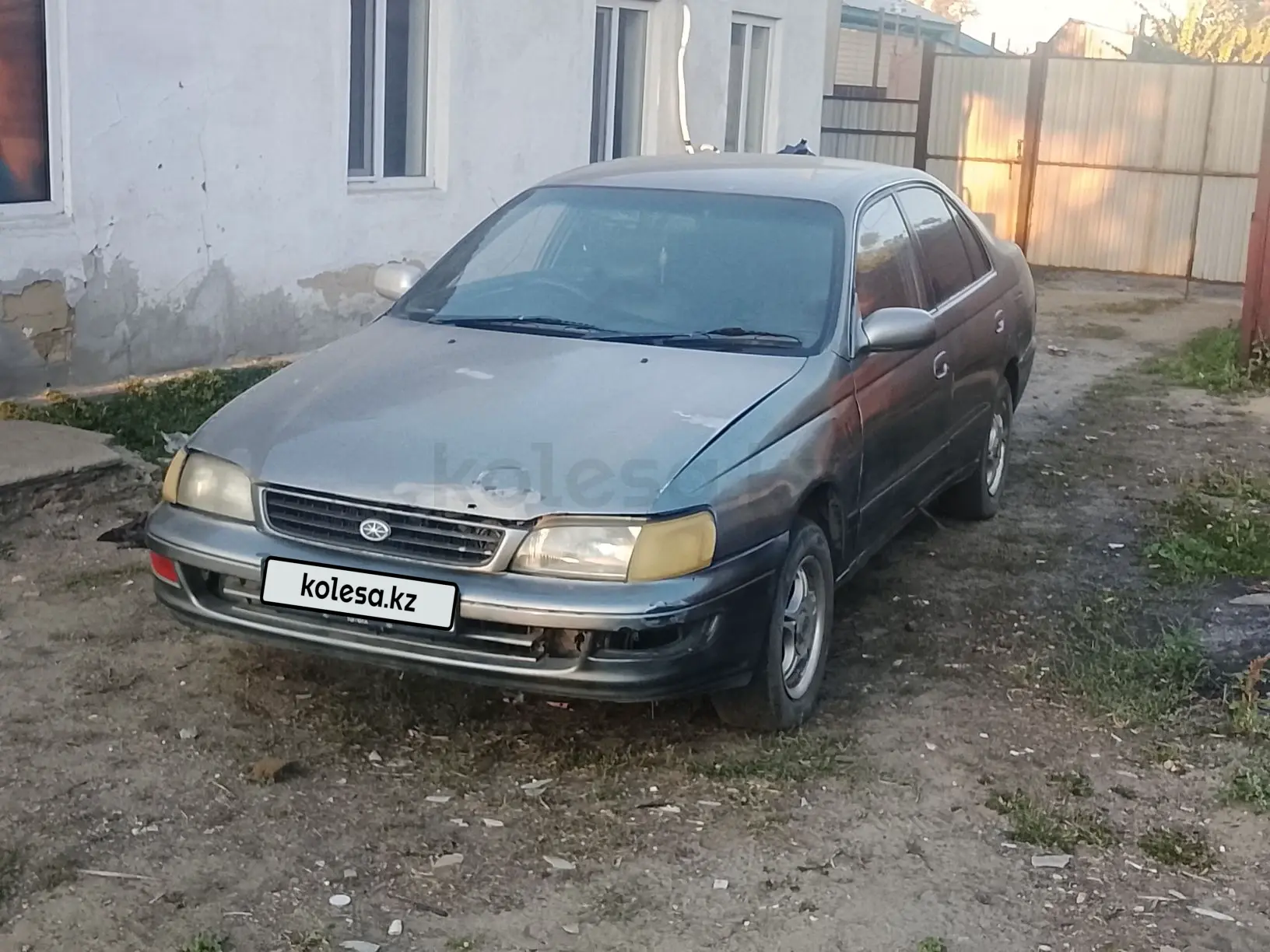 Toyota Corona, 1992