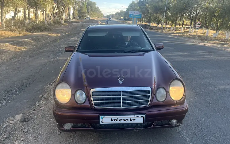 Mercedes-Benz E 230 1997 годаүшін2 500 000 тг. в Алматы