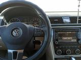 Volkswagen Passat 2013 года за 5 100 000 тг. в Атырау – фото 4