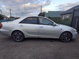 Toyota Camry 2004 года за 3 050 000 тг. в Петропавловск – фото 3