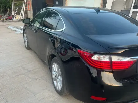 Lexus ES 250 2015 года за 10 500 000 тг. в Жанаозен – фото 3