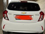 Chevrolet Spark 2021 годаfor5 700 000 тг. в Шымкент – фото 2