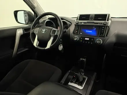 Toyota Land Cruiser Prado Comfort 2016 года за 18 900 000 тг. в Астана – фото 13