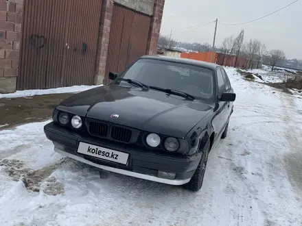 BMW 520 1993 года за 1 300 000 тг. в Алматы – фото 8