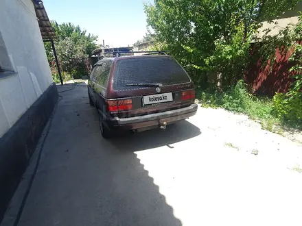 Volkswagen Passat 1993 года за 1 700 000 тг. в Шымкент – фото 2