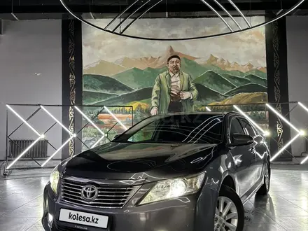 Toyota Camry 2013 года за 10 000 000 тг. в Семей – фото 2