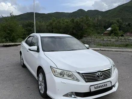 Toyota Camry 2014 года за 8 500 000 тг. в Алматы – фото 20