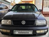 Volkswagen Vento 1995 годаfor750 000 тг. в Шымкент – фото 3