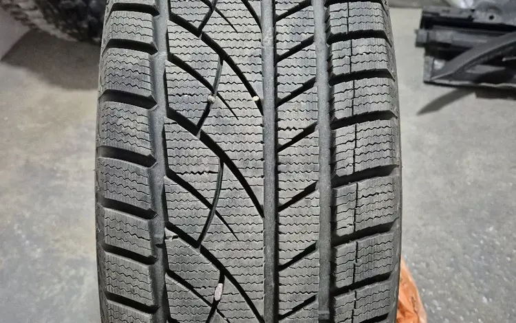 Roadx RX Frost WU01 235/65 R17 104S без шипов за 150 000 тг. в Алматы